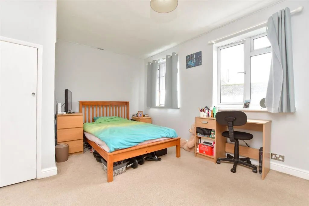 2 bed Apartment