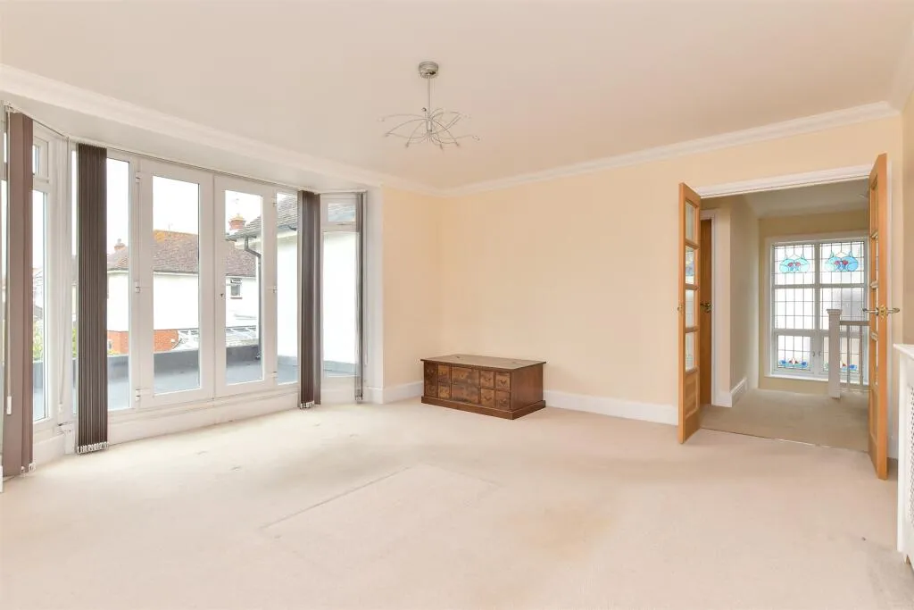 2 bed Apartment