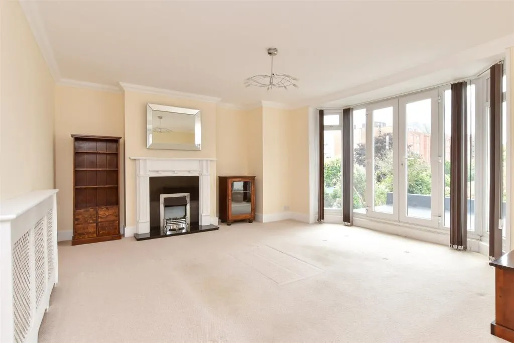 2 bed Apartment