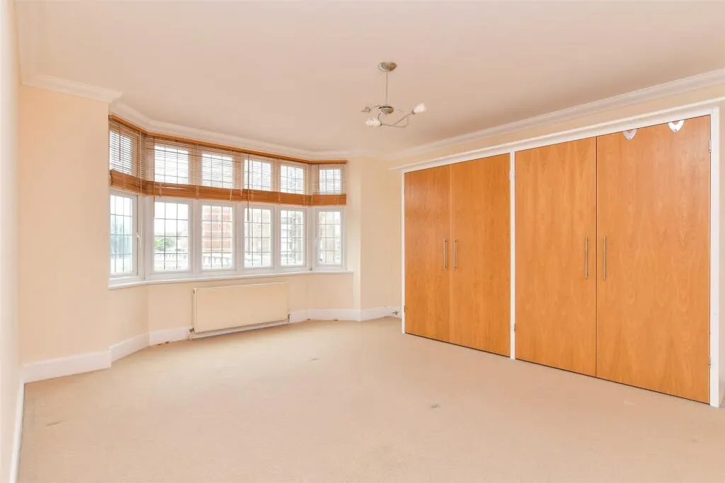 2 bed Apartment