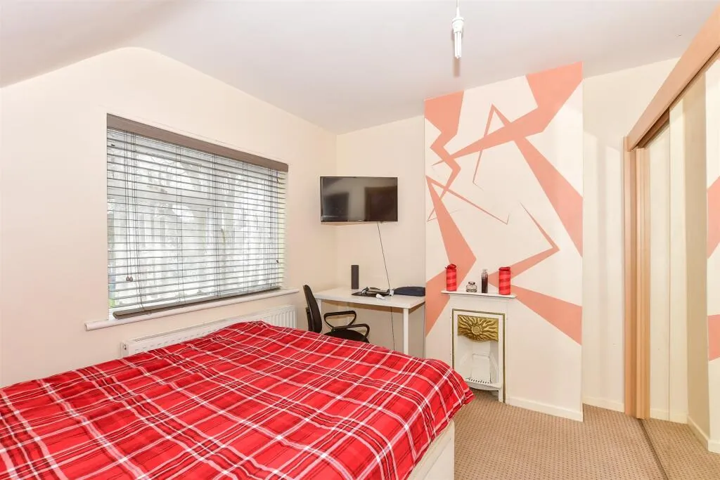3 bed Semi-Detached