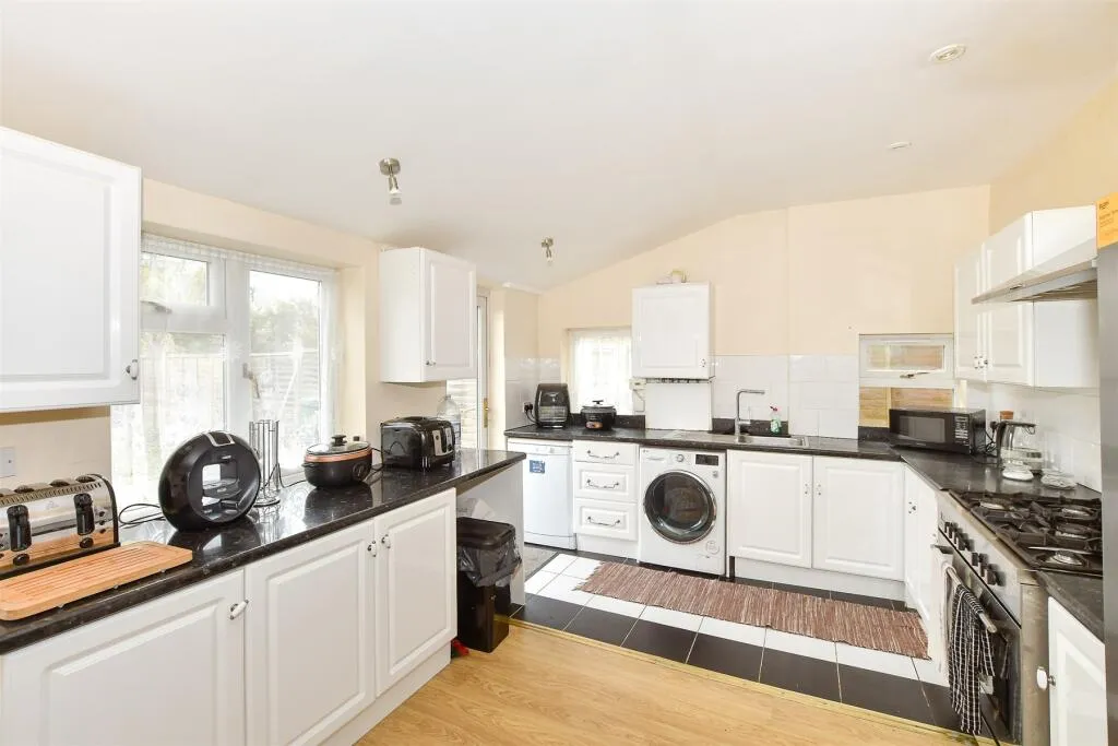 3 bed Semi-Detached