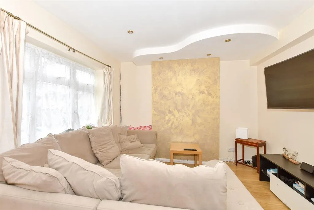 3 bed Semi-Detached