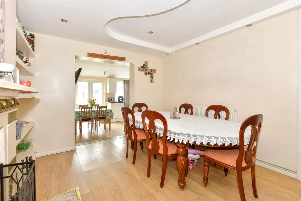 3 bed Semi-Detached