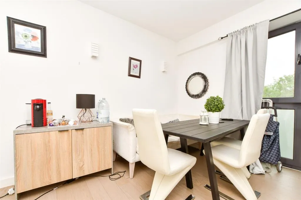 2 bed Apartment
