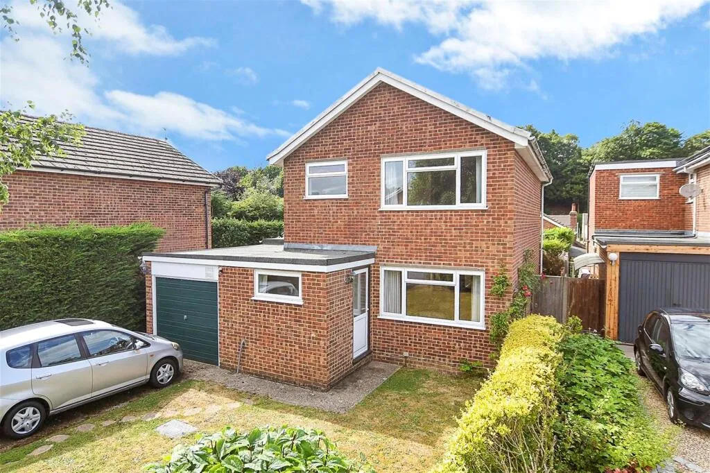 3 bed Detached