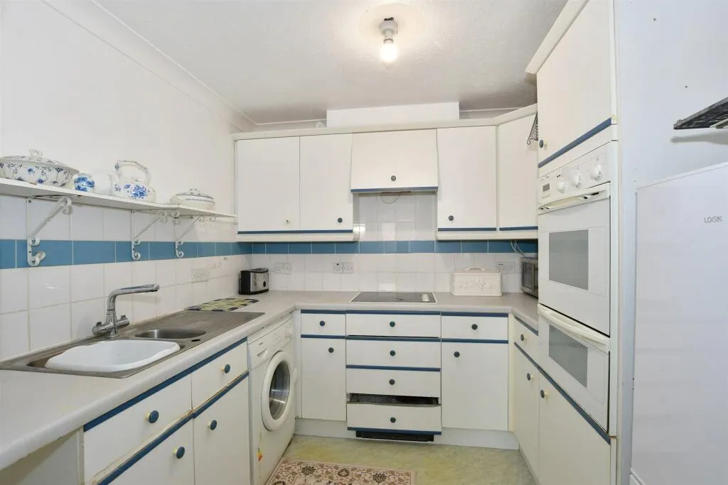 1 bed Retirement Property