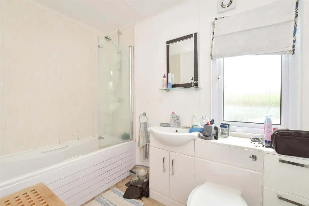 2 bed Park Home