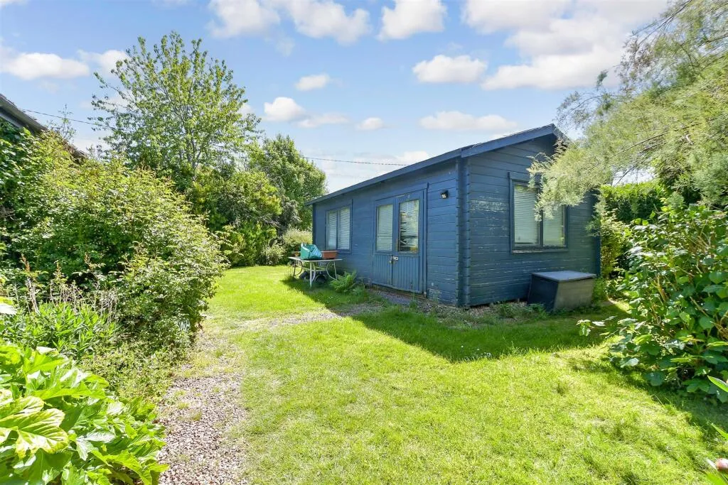 3 bed Detached Bungalow
