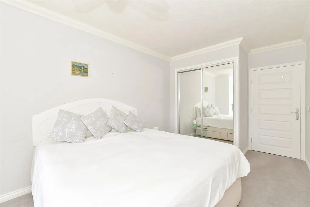 1 bed Apartment