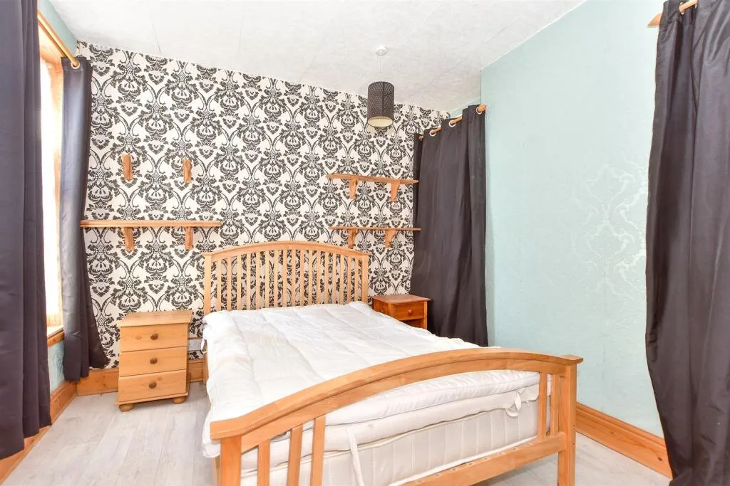 3 bed Terraced