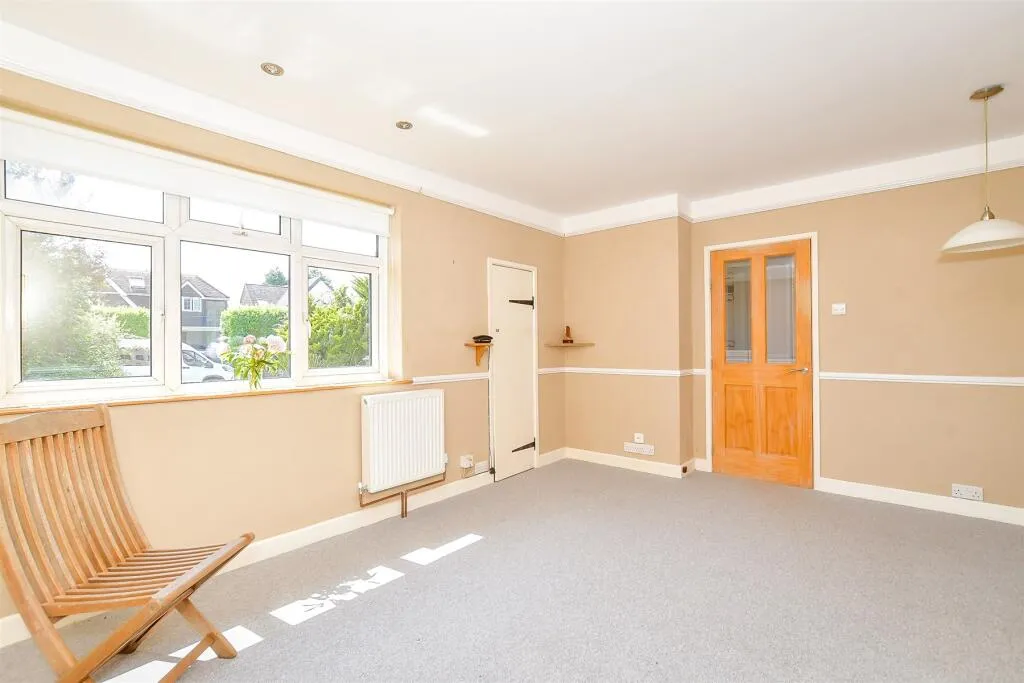 3 bed Semi-Detached
