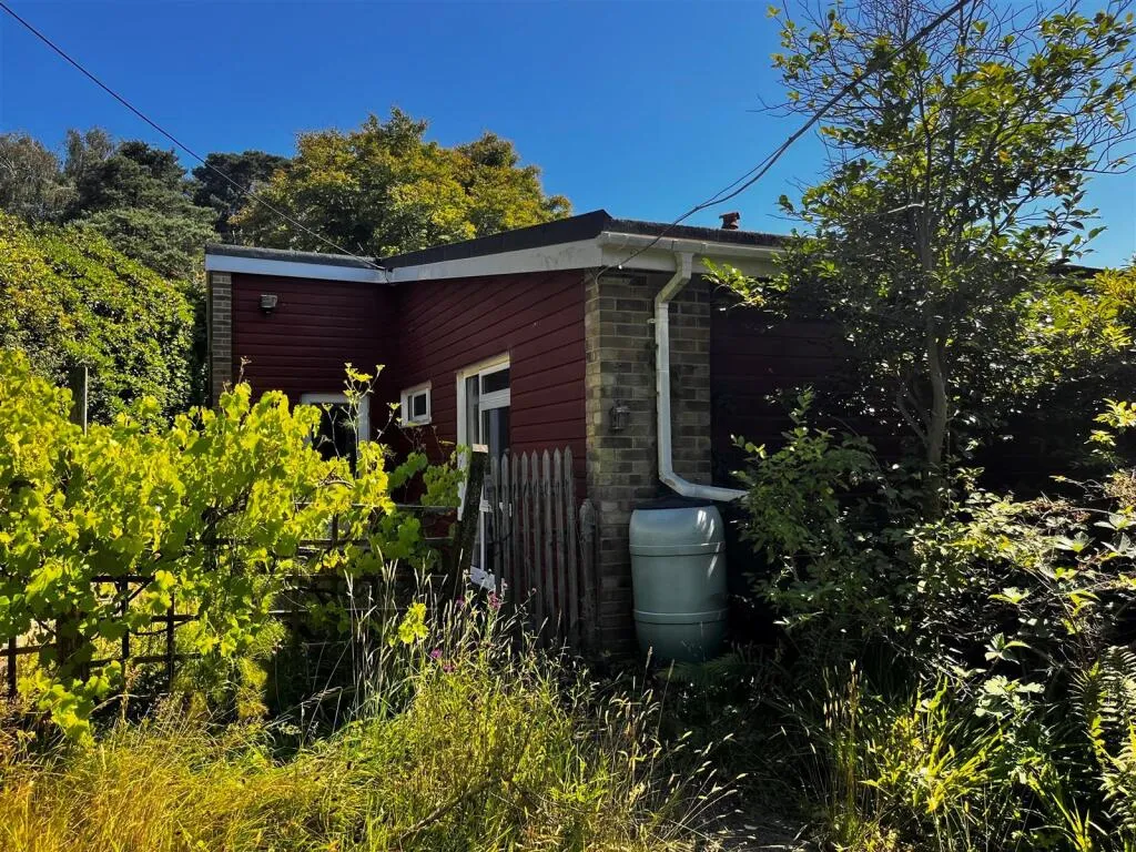 3 bed Detached Bungalow