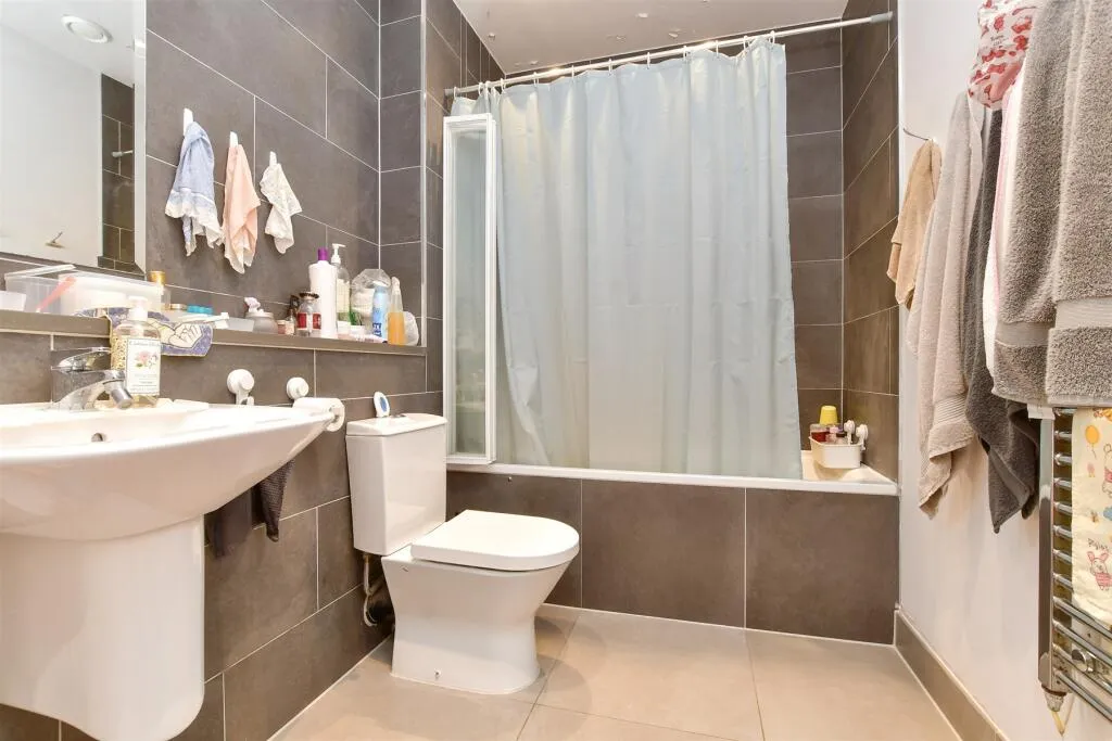 3 bed Apartment