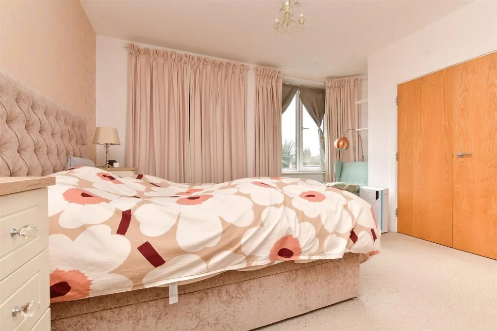 3 bed Apartment