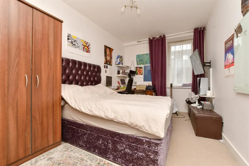 3 bed Apartment