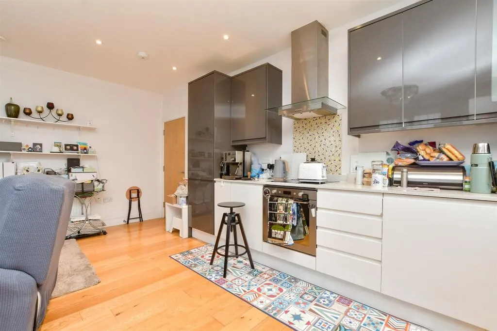 3 bed Apartment
