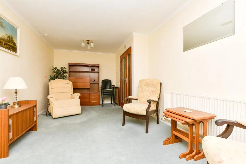 2 bed Semi-Detached Bungalow