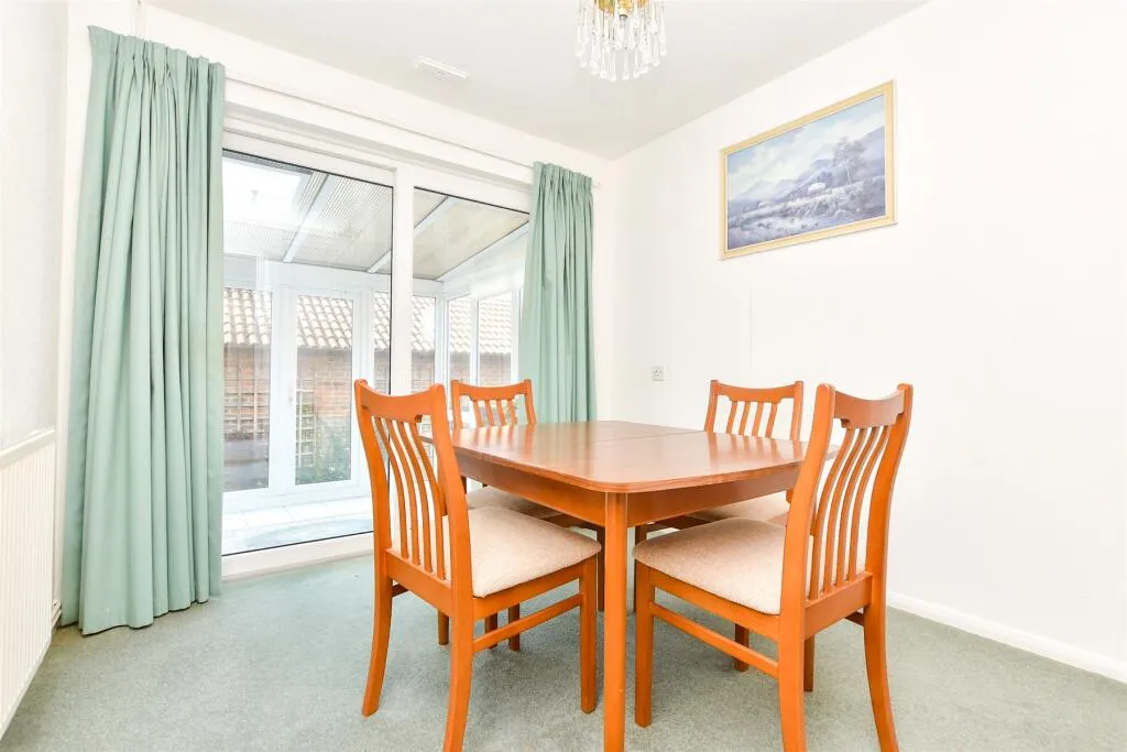 2 bed Semi-Detached Bungalow