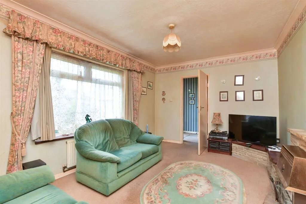 3 bed Semi-Detached