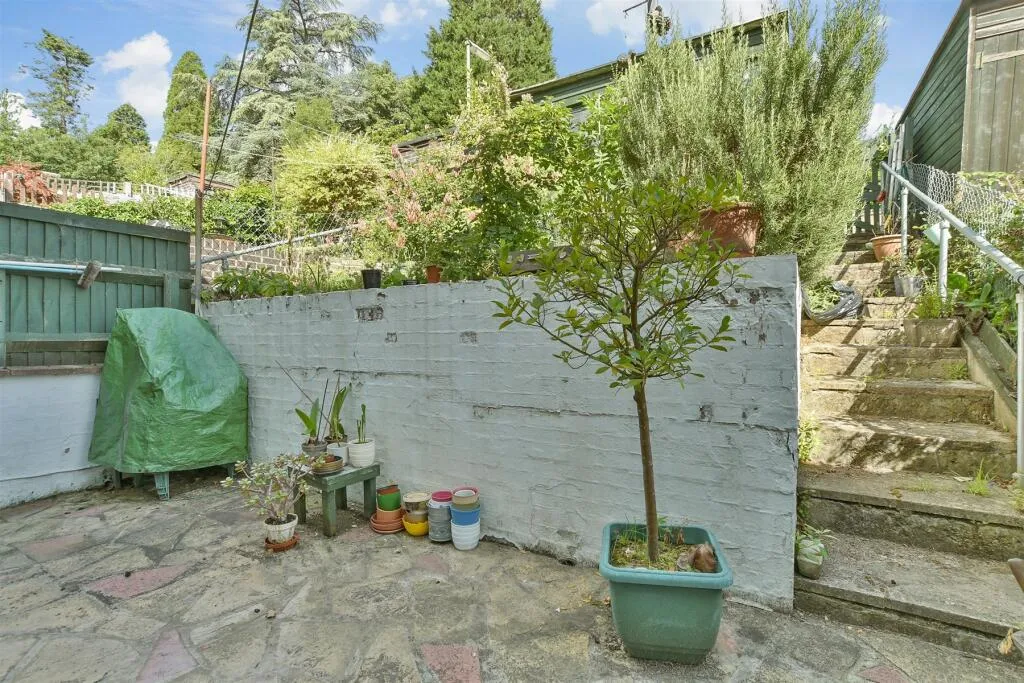3 bed Terraced