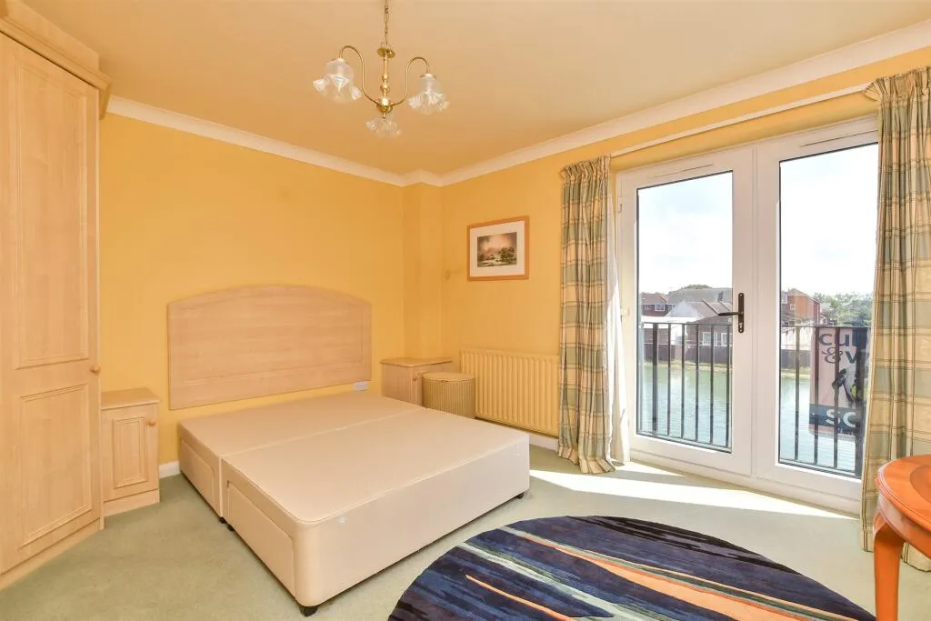 2 bed Apartment