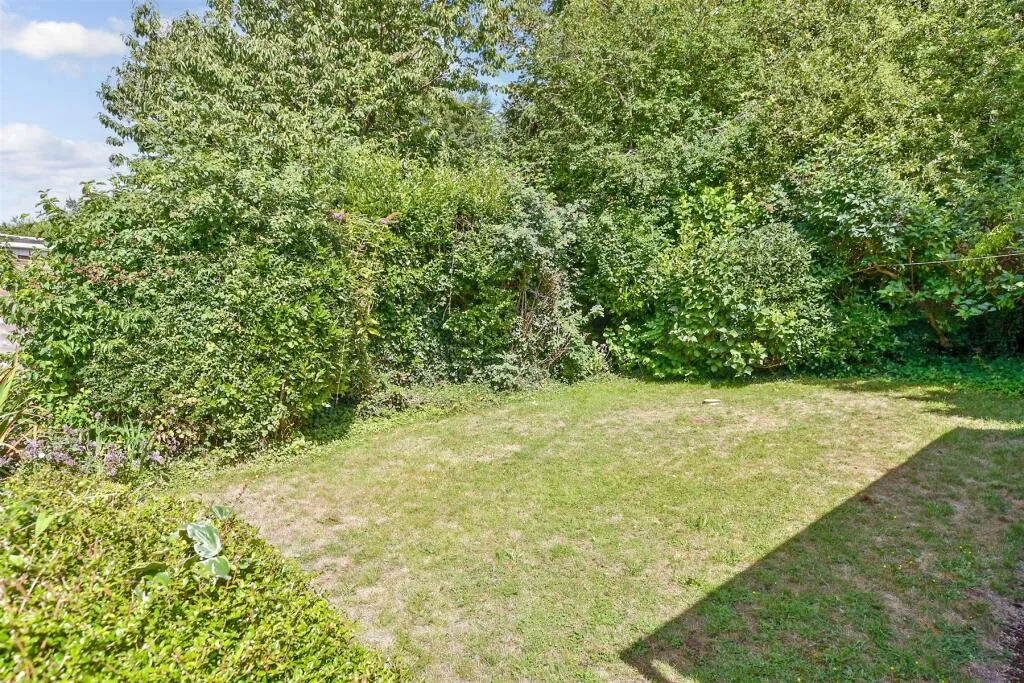 3 bed Semi-Detached Bungalow