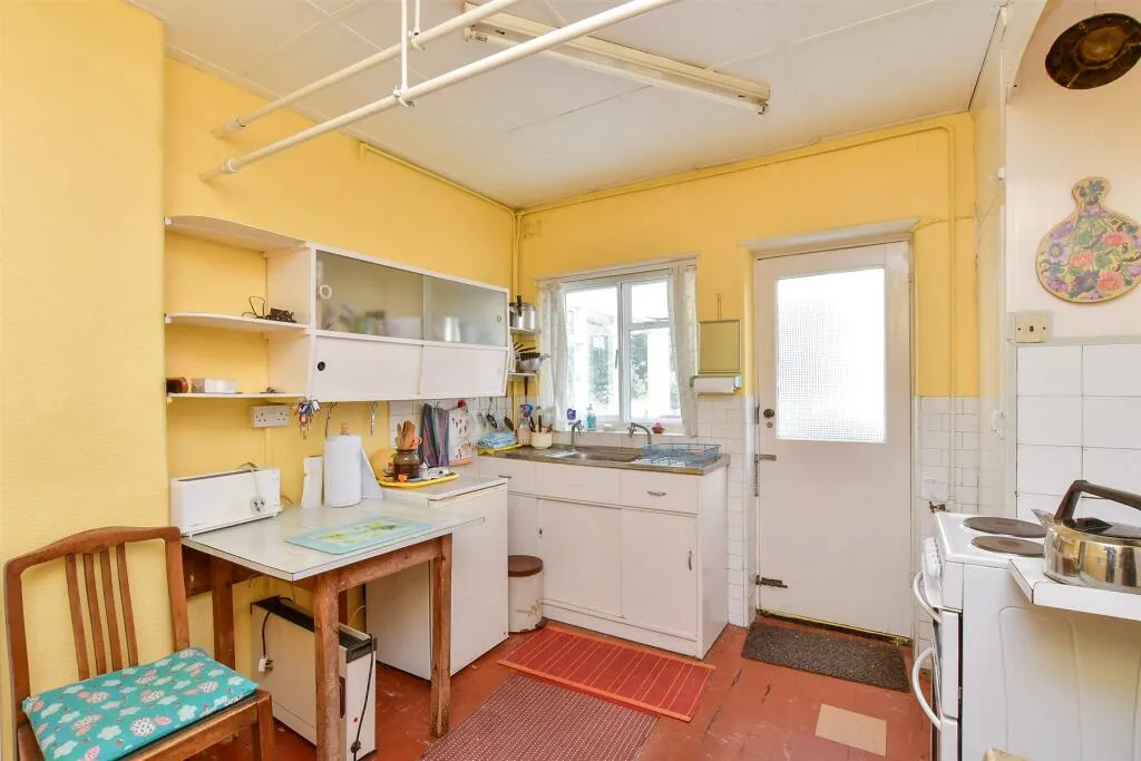 3 bed Semi-Detached Bungalow