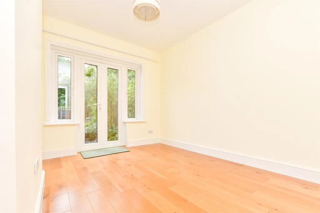 3 bed Terraced