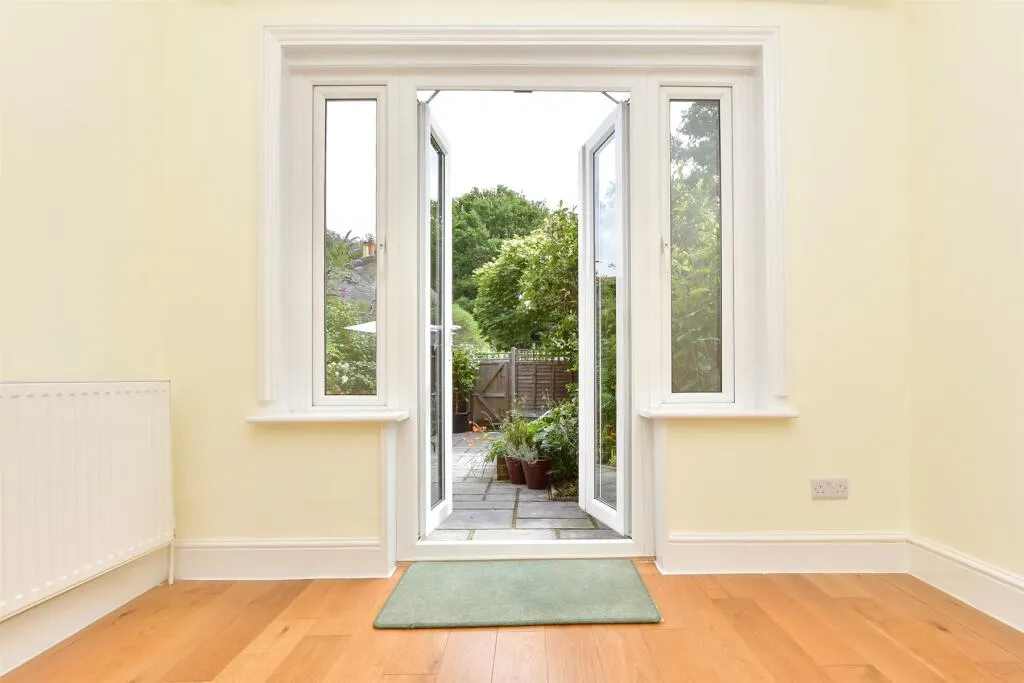 3 bed Terraced