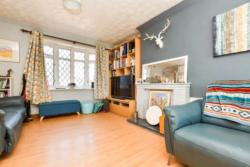 3 bed Semi-Detached