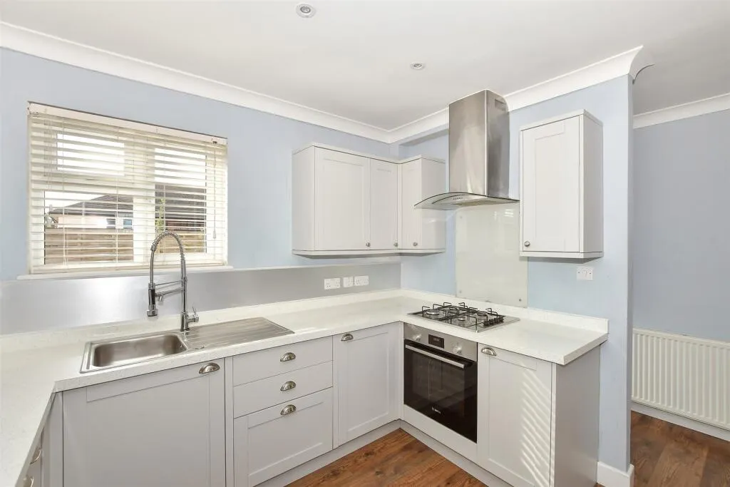 3 bed Maisonette