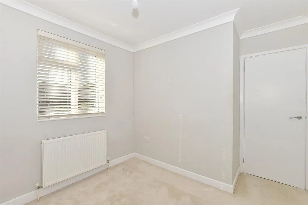 3 bed Maisonette