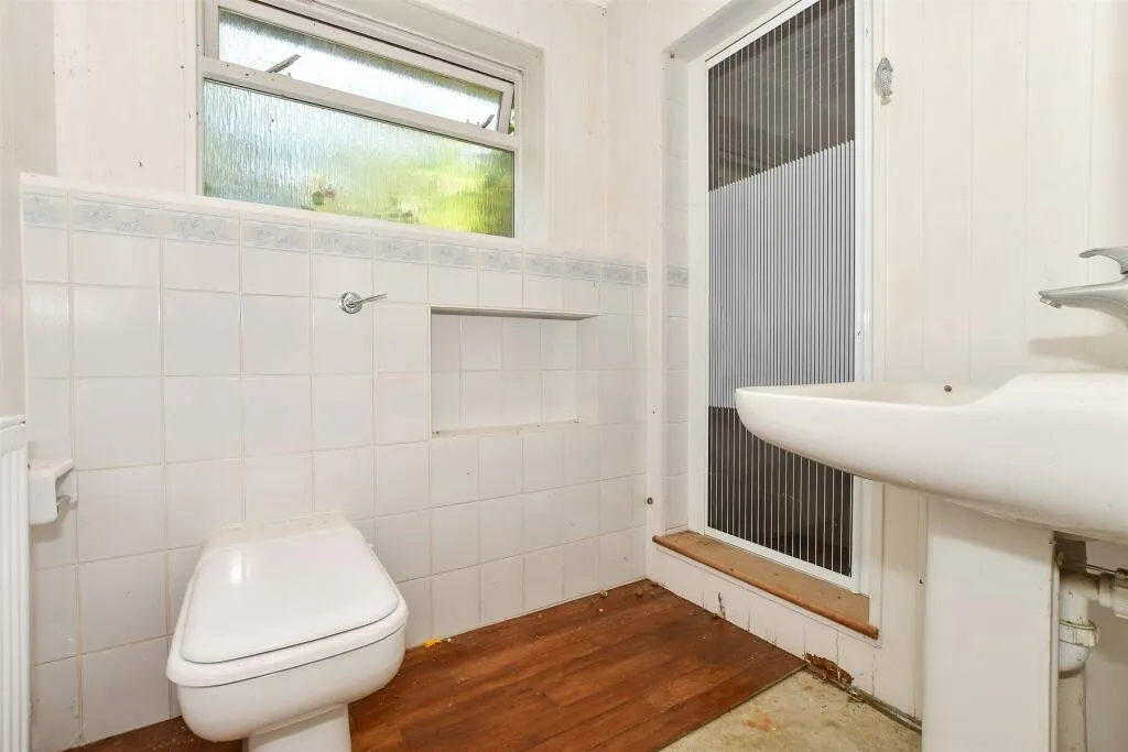 4 bed Bungalow