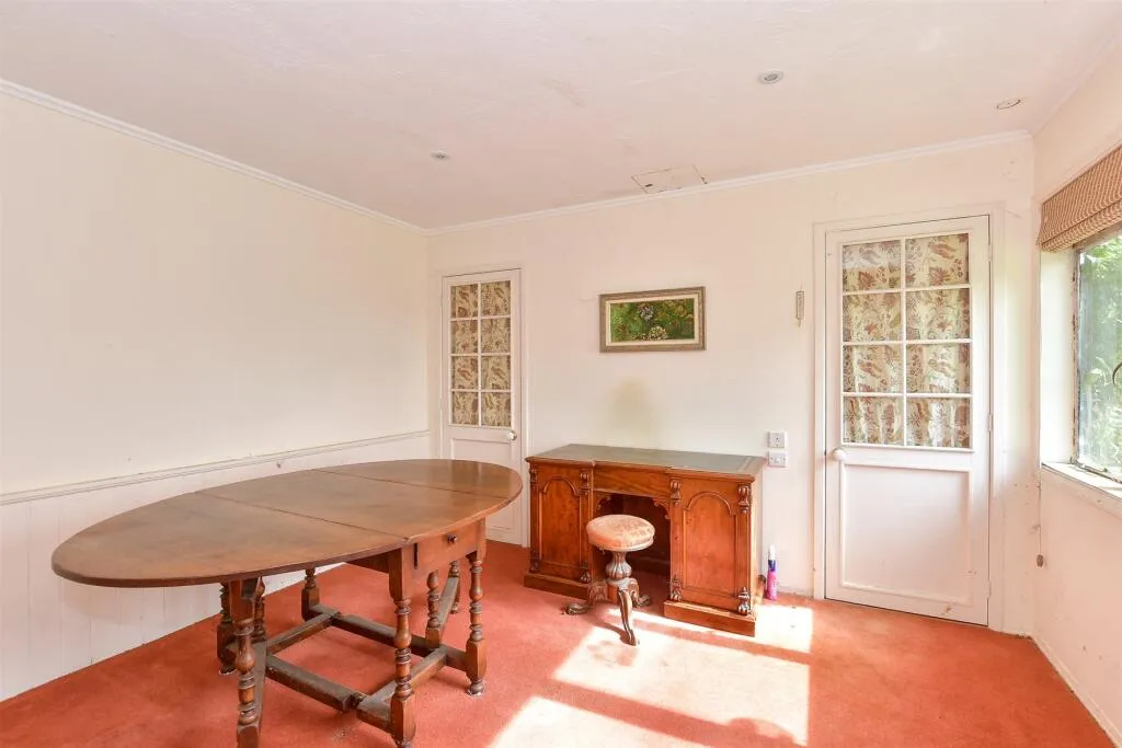 4 bed Bungalow