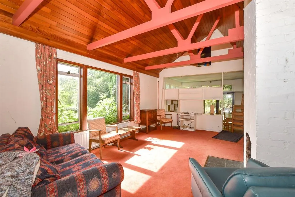 4 bed Bungalow