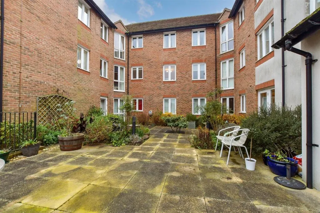 1 bed Retirement Property