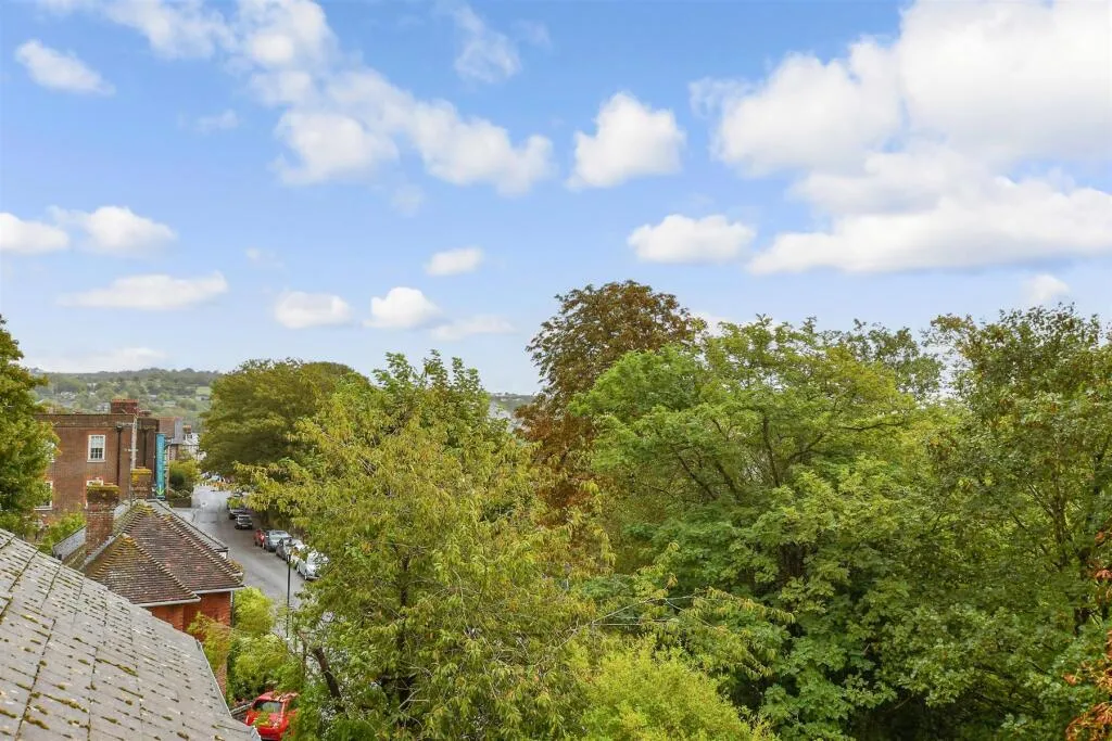 3 bed Terraced