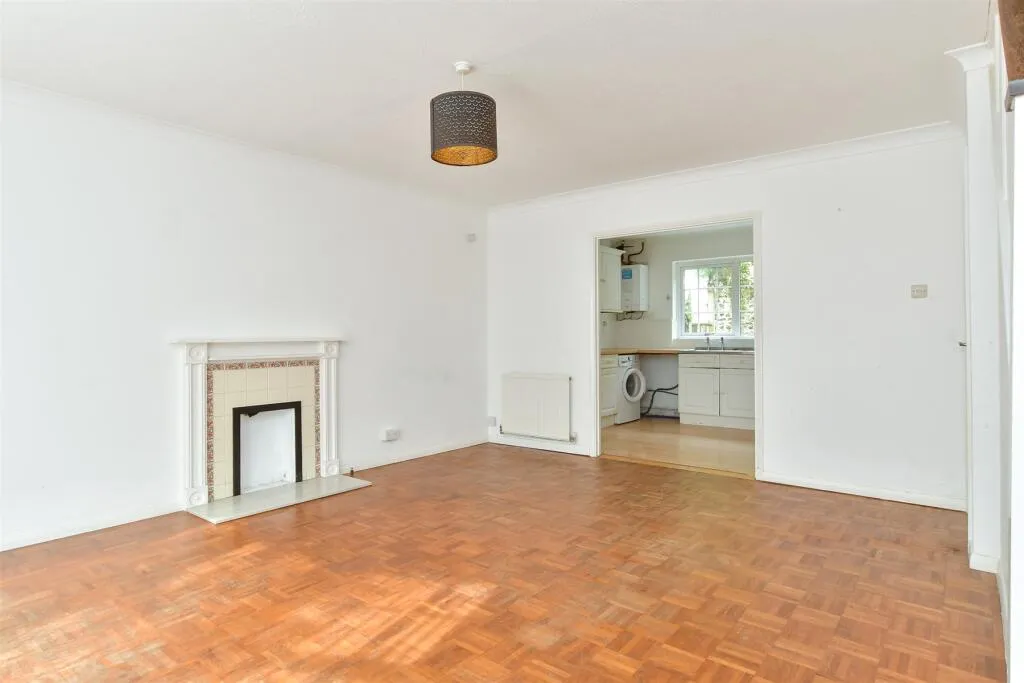 3 bed Terraced