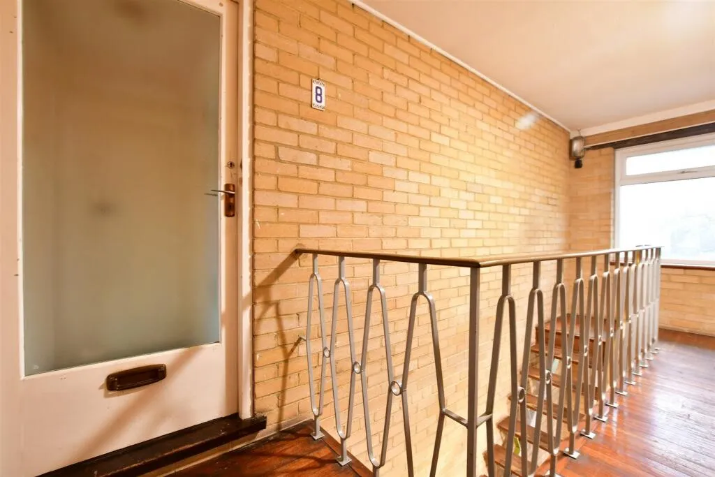 2 bed Apartment