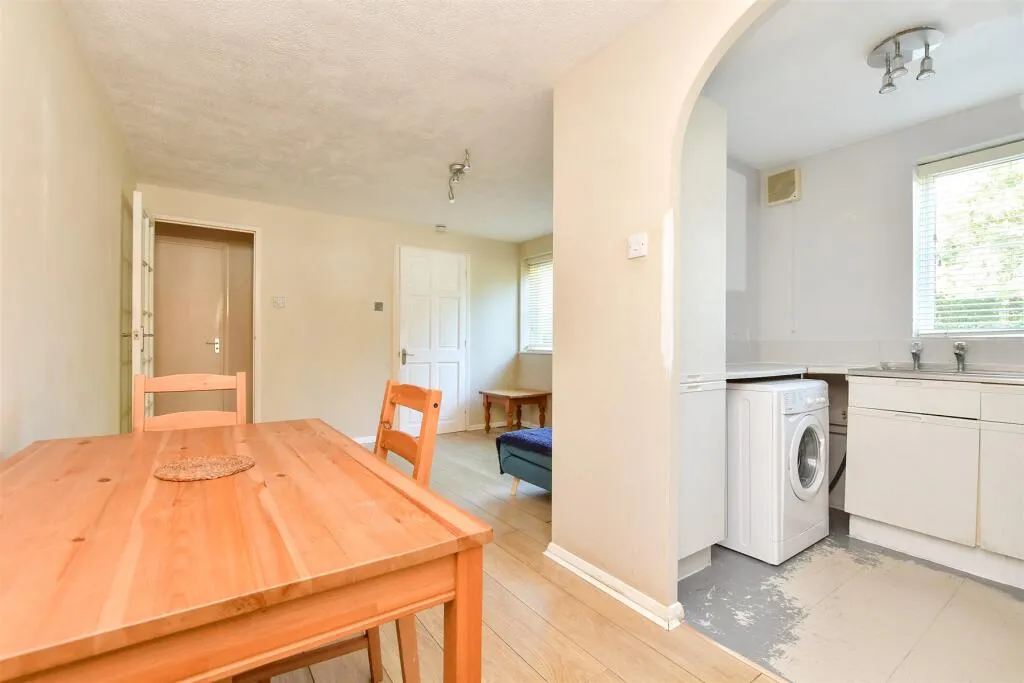 2 bed Apartment