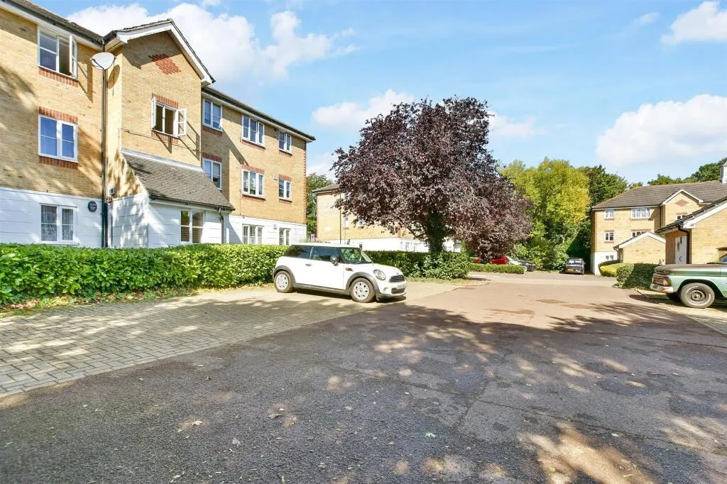 2 bed Apartment