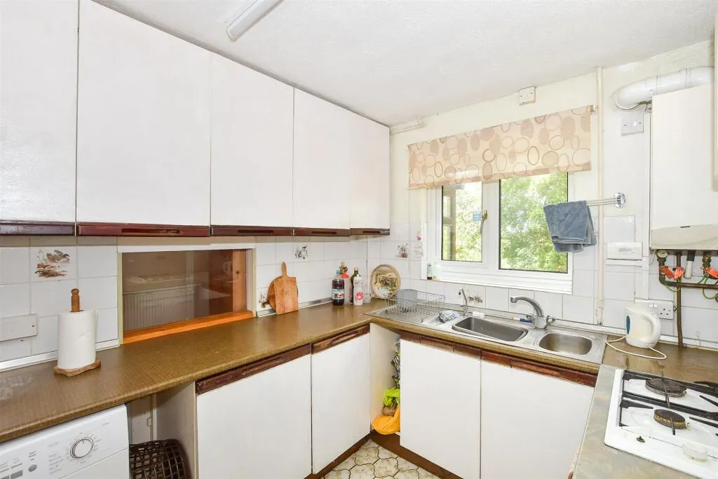 2 bed Semi-Detached
