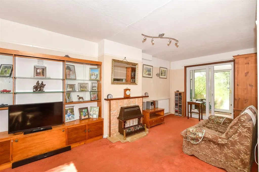 2 bed Semi-Detached
