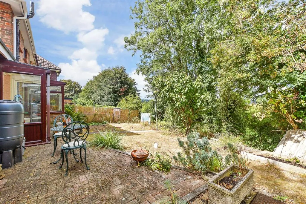 2 bed Semi-Detached