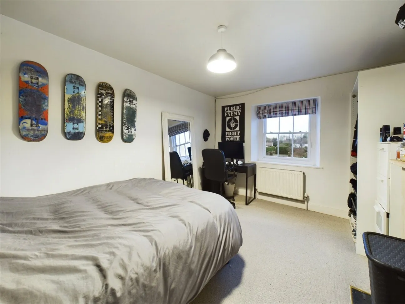 7 Bed  Semi-detached house  Under Offer