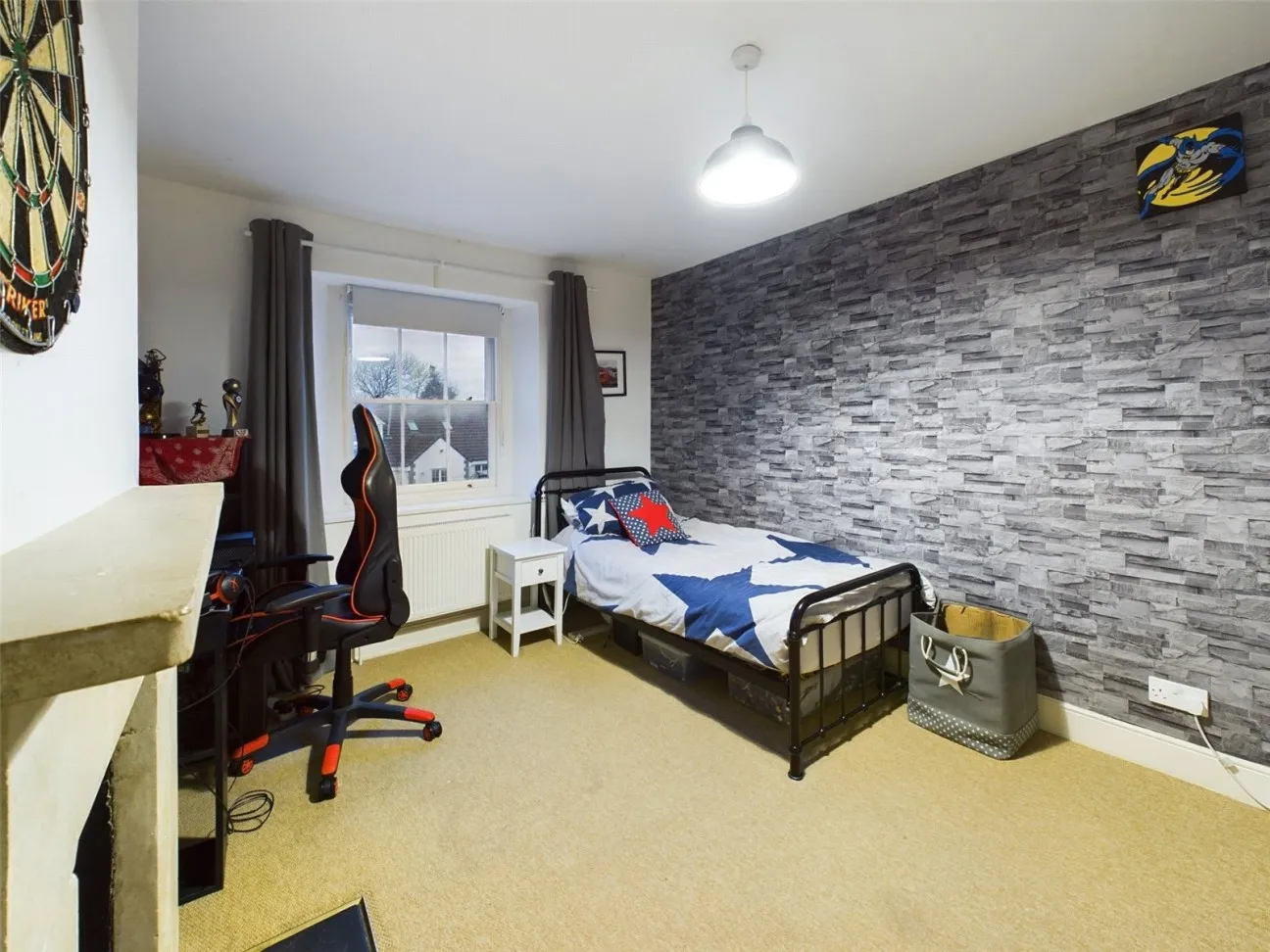 7 Bed  Semi-detached house  Under Offer