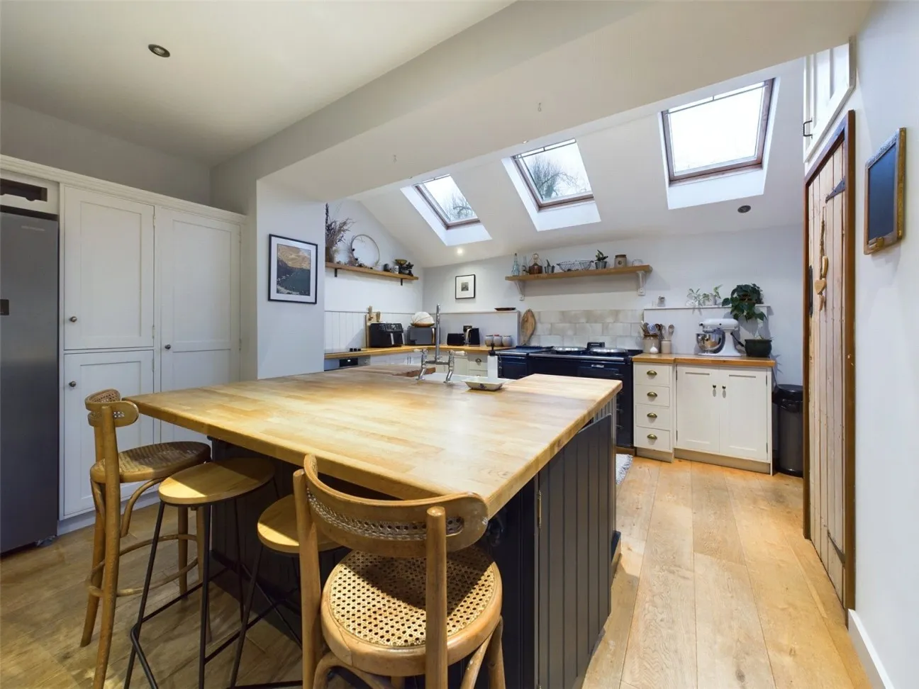 7 Bed  Semi-detached house  Under Offer