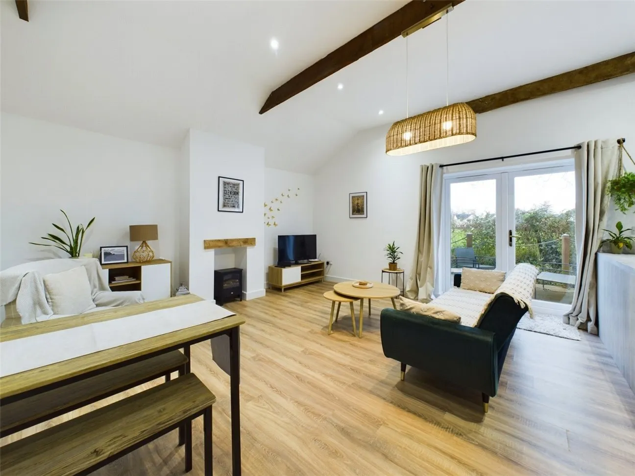 7 Bed  Semi-detached house  Under Offer