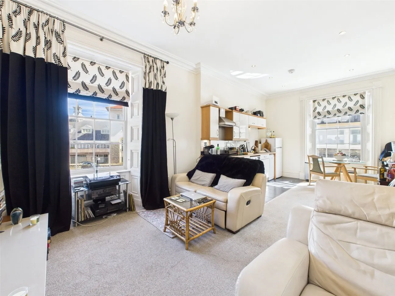 1 Bed  Property  For Sale